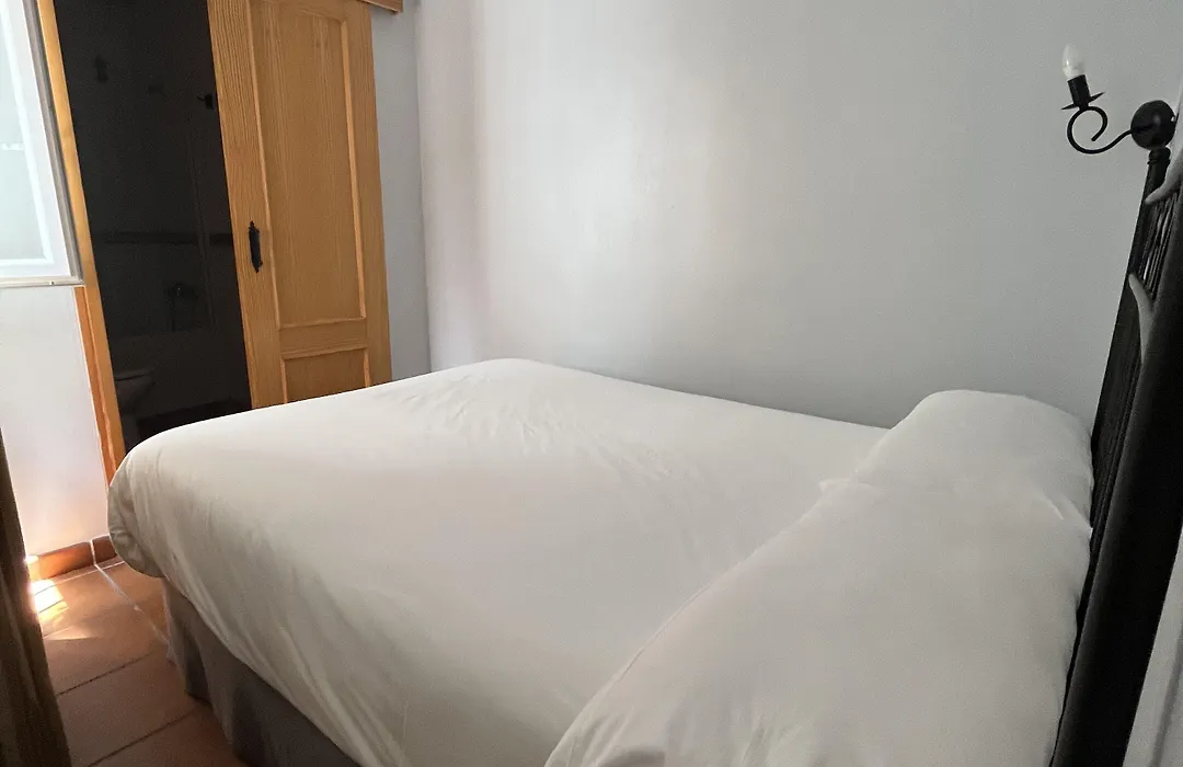 Hostal Atenas-1